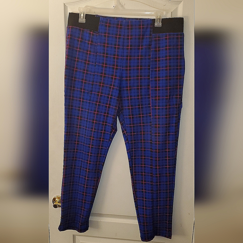 Plaid straight leg trousers